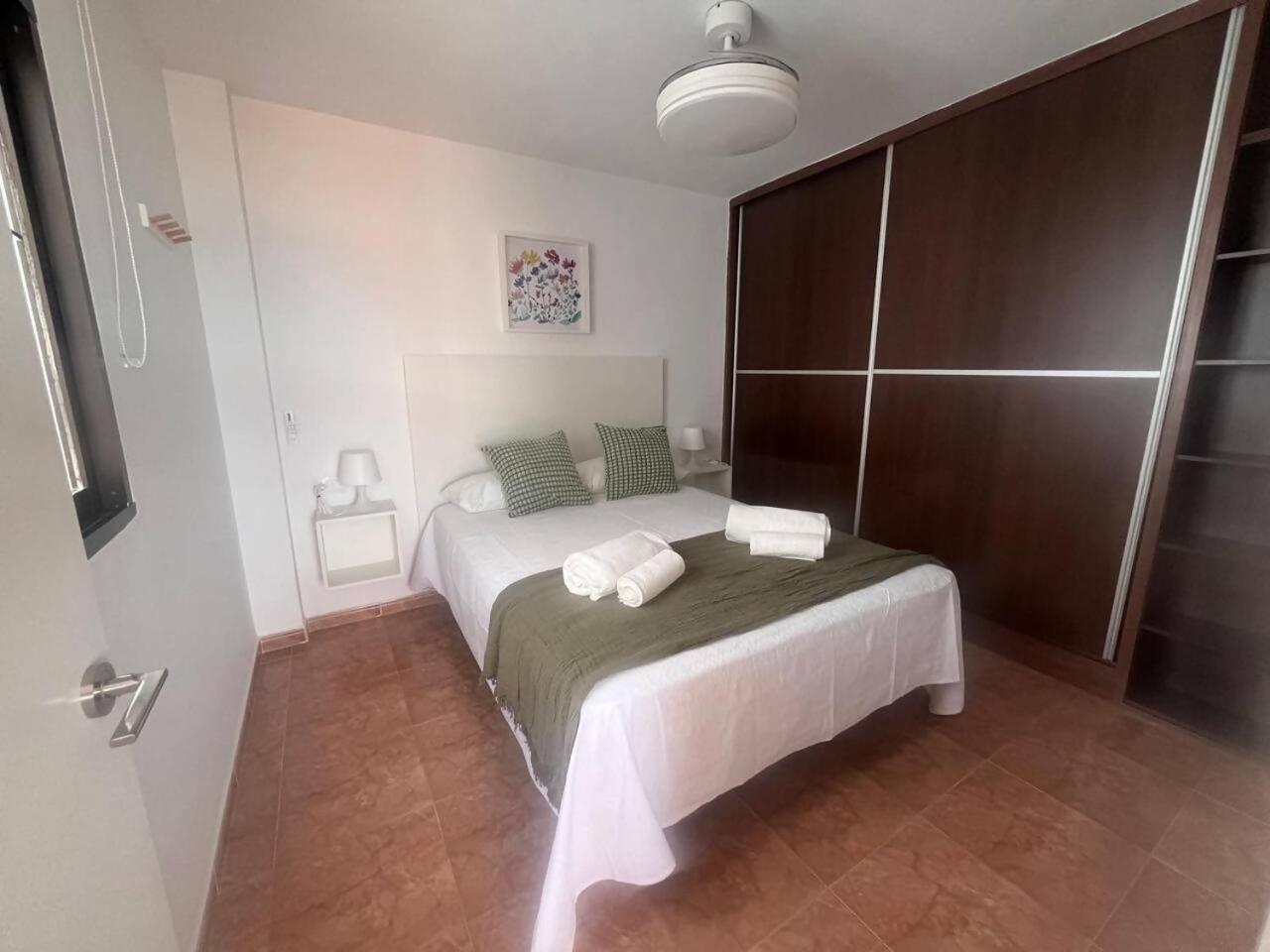 Apartamento Lidia Planta 2, La Carihuela 1ª Linea Playa, Vistas Mar, Buhardilla 1 Dormitorio, 40 M2, 1-3 Huesped, Terraza, Wifi Torremolinos Exterior foto