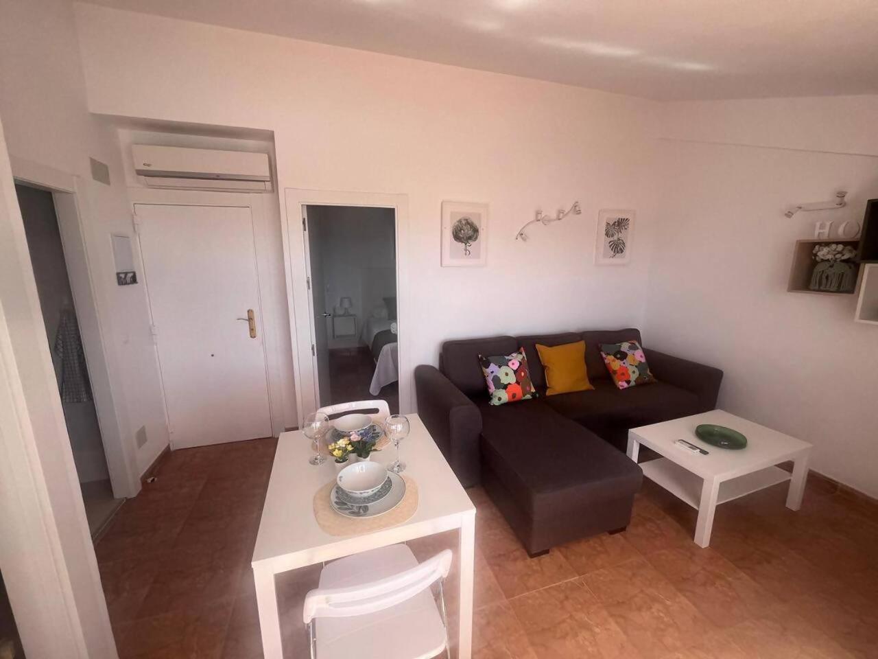 Apartamento Lidia Planta 2, La Carihuela 1ª Linea Playa, Vistas Mar, Buhardilla 1 Dormitorio, 40 M2, 1-3 Huesped, Terraza, Wifi Torremolinos Exterior foto